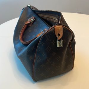 Louis Vuitton Speedy